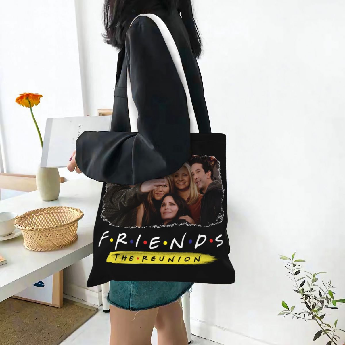 Friends The Reunion 2021 Canva - Women Bags Ross ulasan dan harga